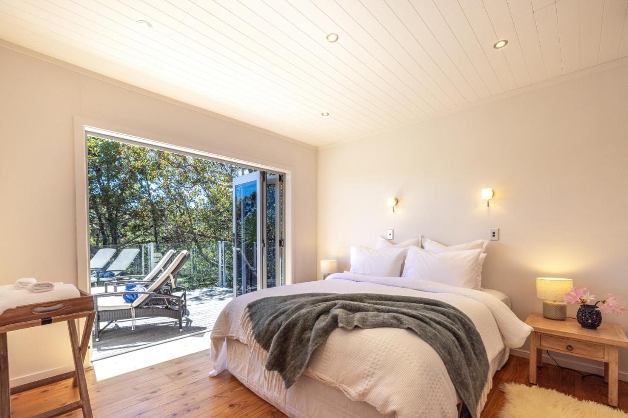 Tawa Cottage - Coast & Country Oneroa エクステリア 写真