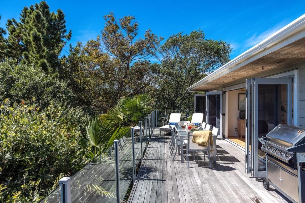 Tawa Cottage - Coast & Country Oneroa エクステリア 写真