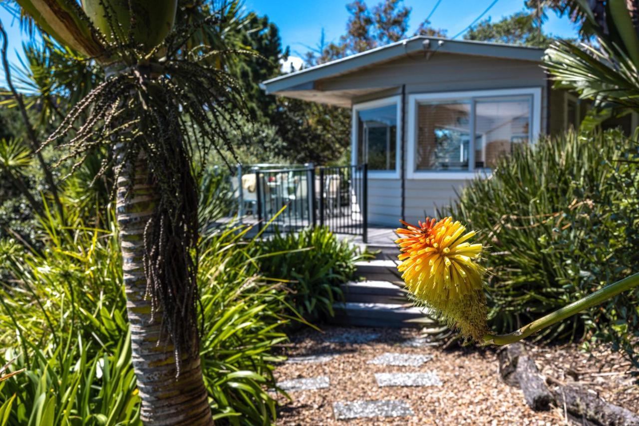 Tawa Cottage - Coast & Country Oneroa エクステリア 写真