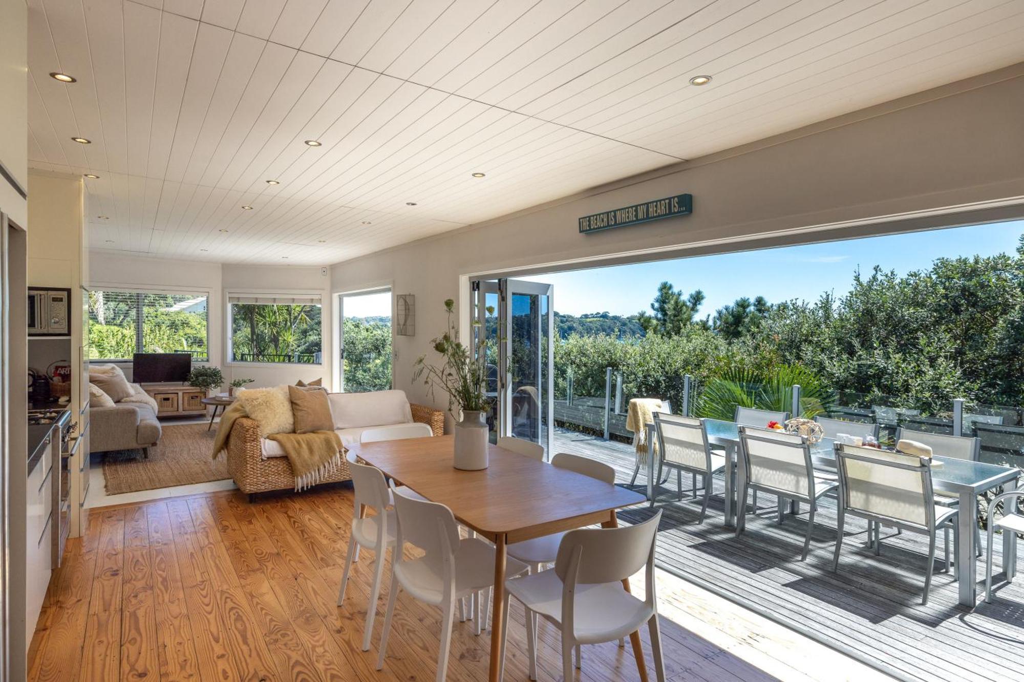 Tawa Cottage - Coast & Country Oneroa エクステリア 写真