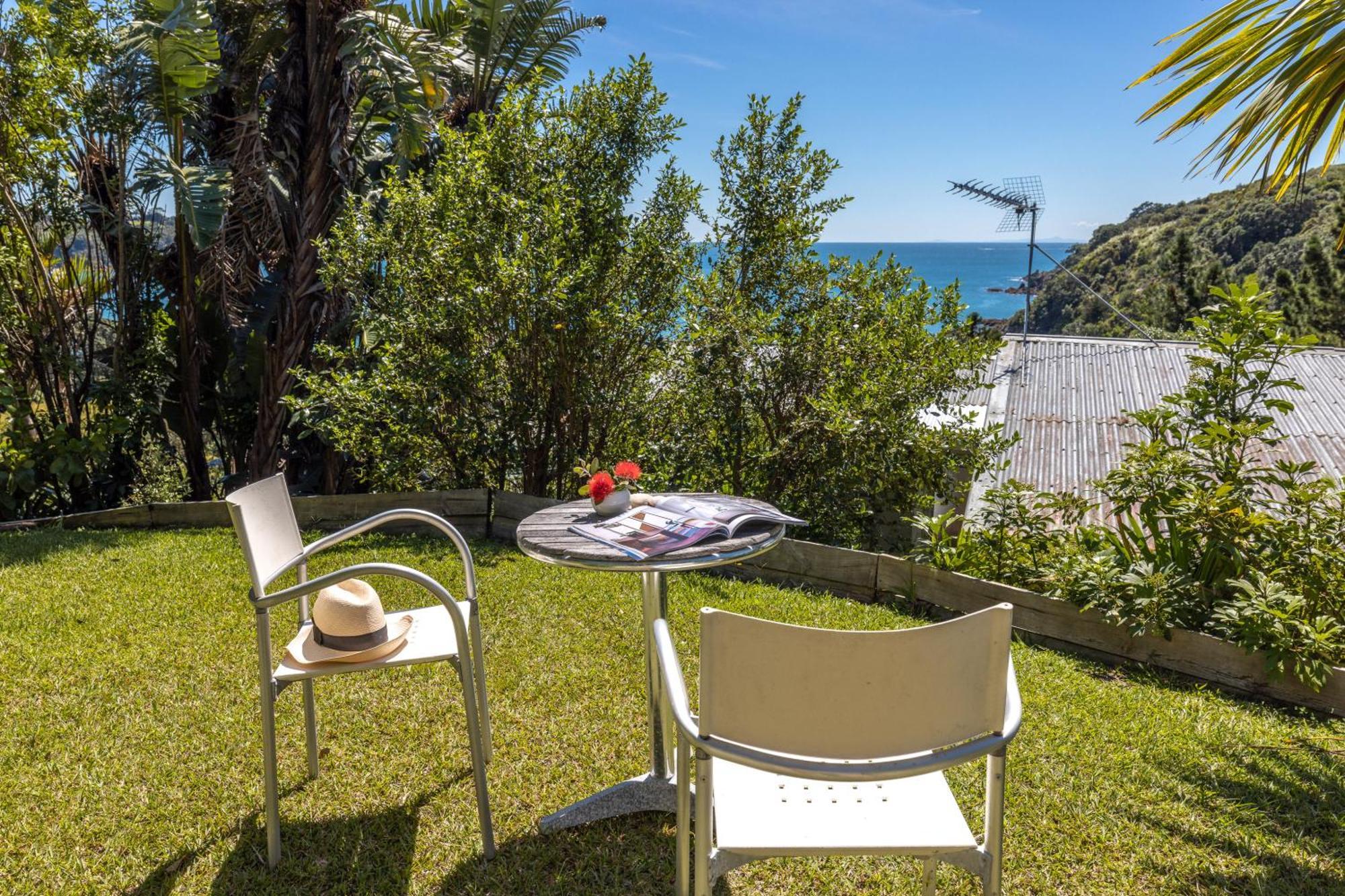 Tawa Cottage - Coast & Country Oneroa エクステリア 写真